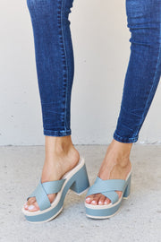 Cherish The Moments Contrast Platform Sandals Misty Blue