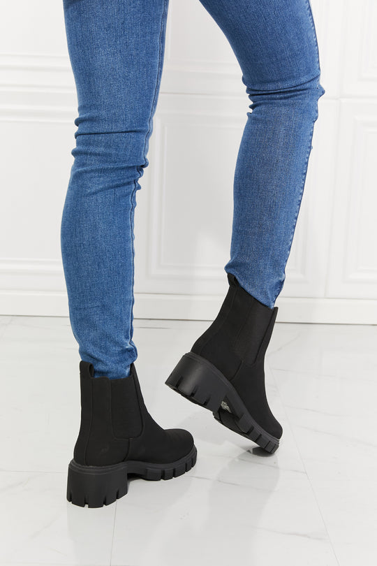 Work For It Matte Lug Sole Chelsea Boots Black